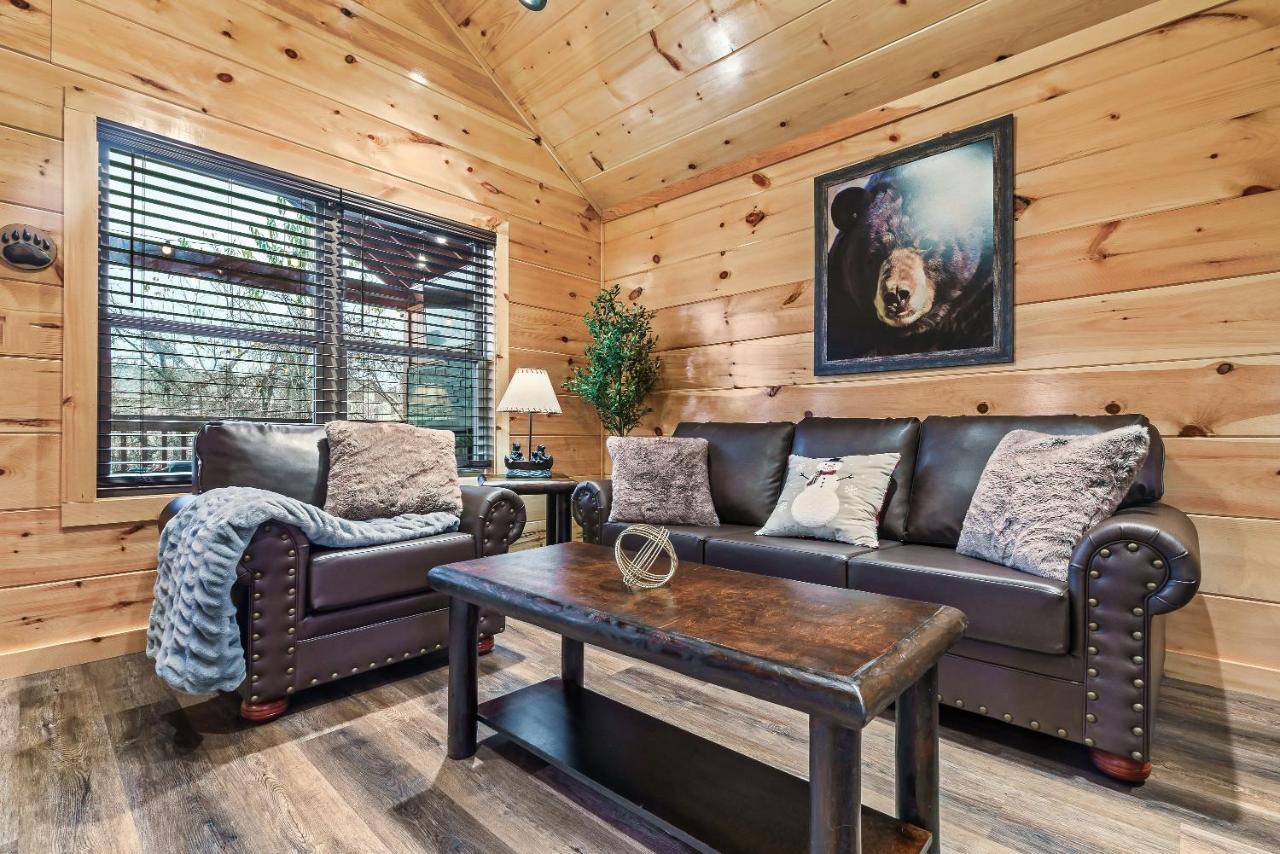 Mountains R Calling, Cozy Hideaway, King Beds, Hot-Tub, Arcade, Ev Ready Pigeon Forge Exterior photo